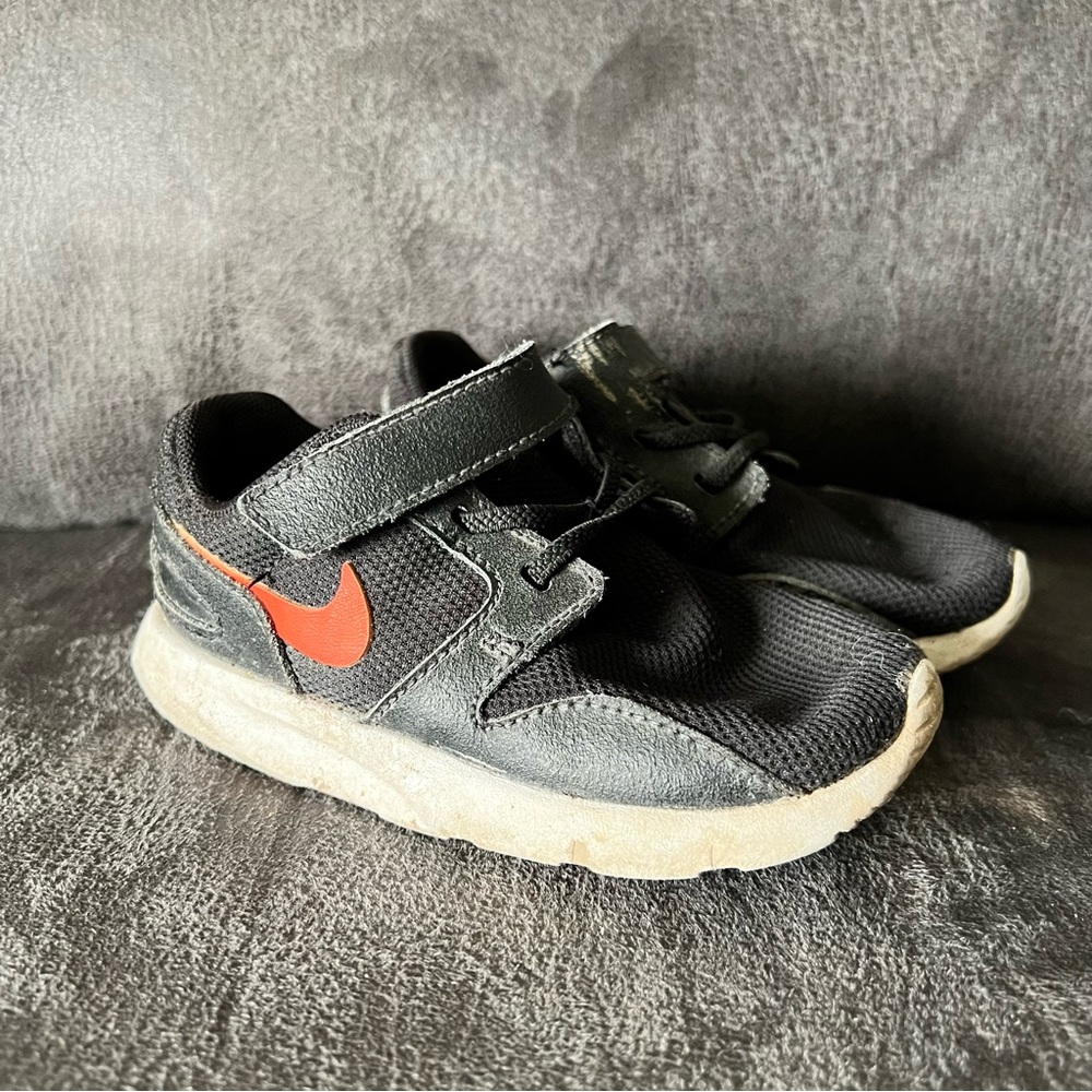 Nike Black and Red Sneakers with Velcro Strap